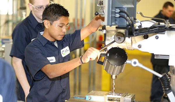 Manufacturing students